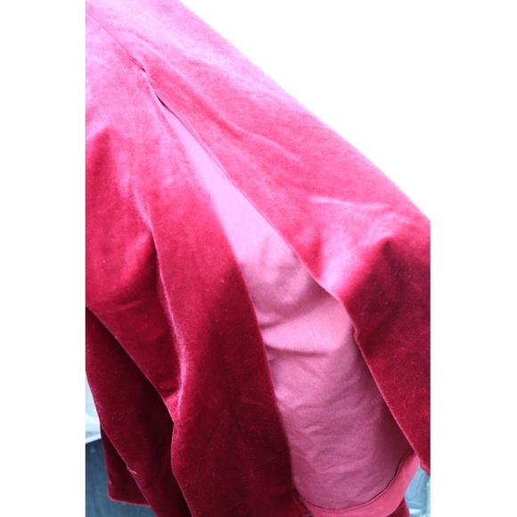 Dior Red Velvet Robe - Picture 7 of 10